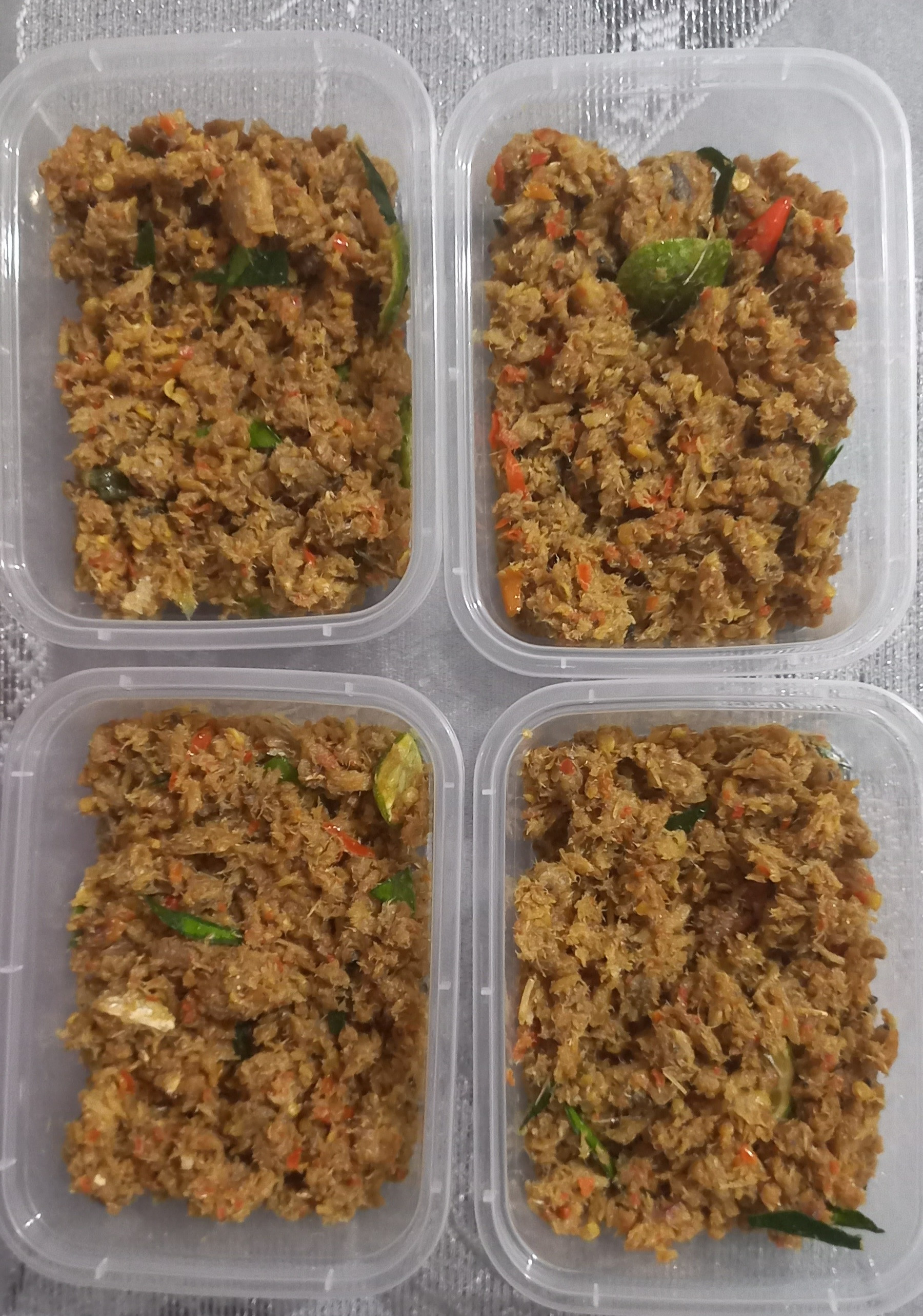 Ikan kering tumbuk pedas