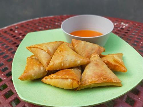 Samosa/sambusa isi ikan