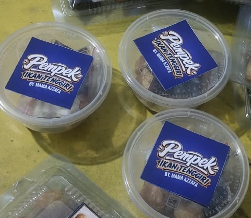 Pempek pempek