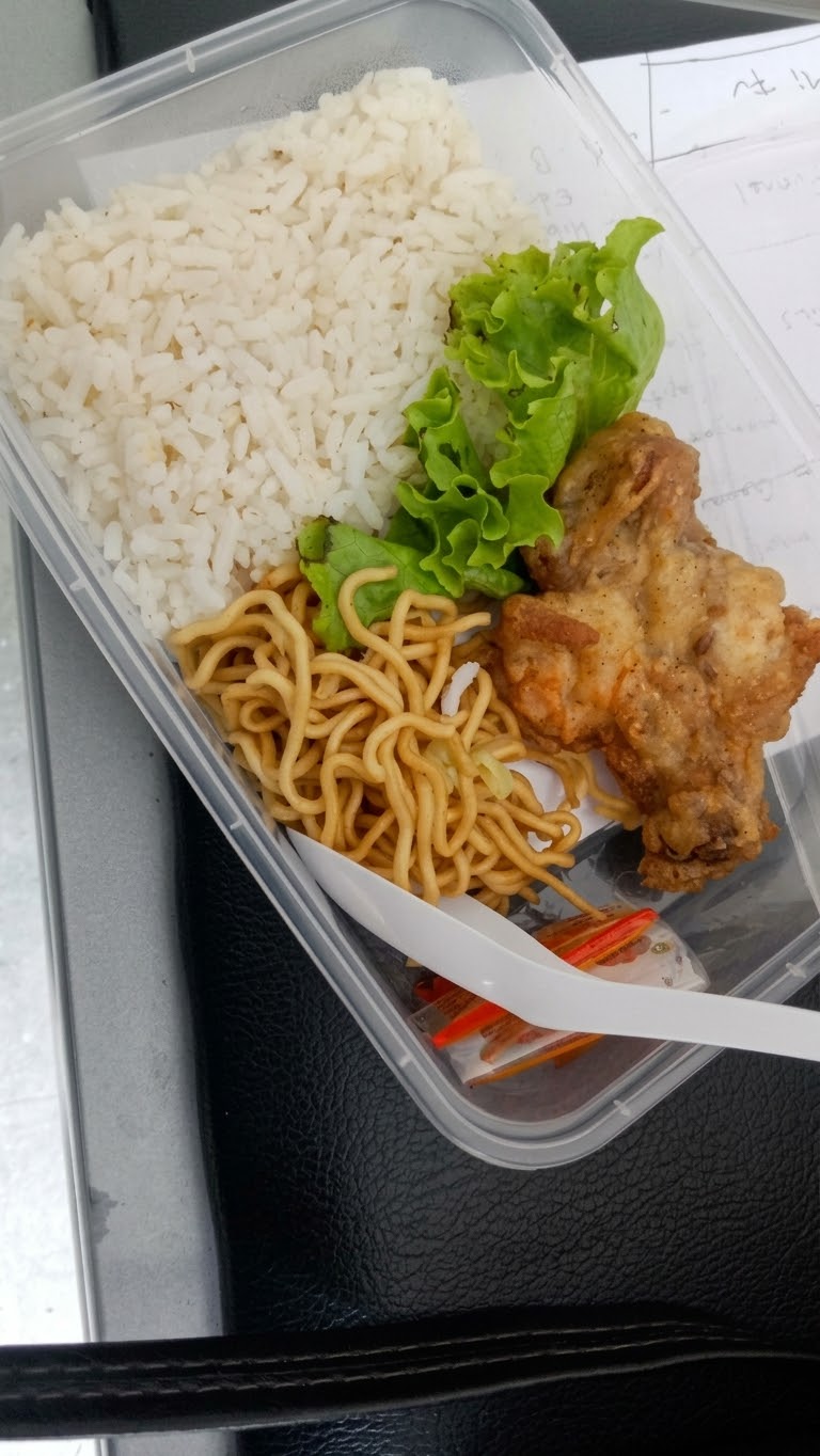 Nasi Ayam goreng bawang putih