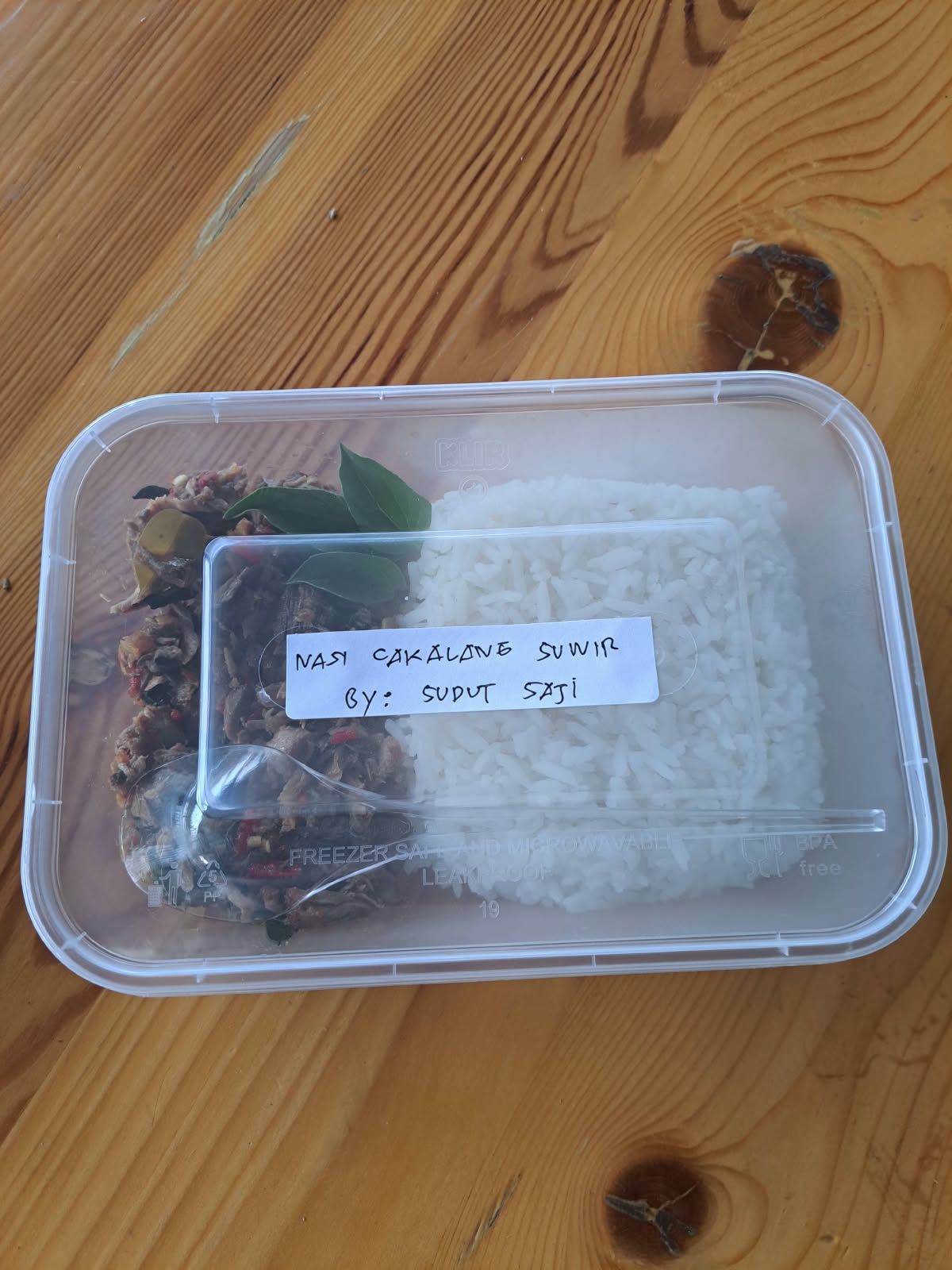 Nasi cakalang suwir kemangi